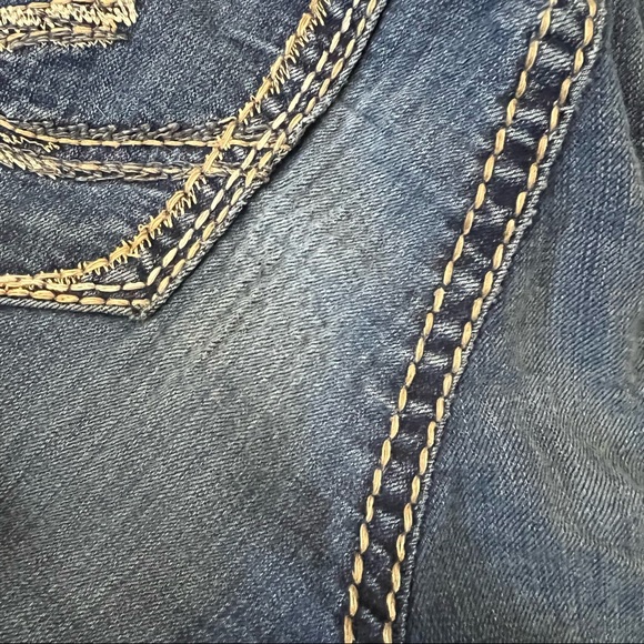 Silver Suki High Straight Dark Wash Denim Embellished Stitched Jeans 26 - Picture 7 of 7